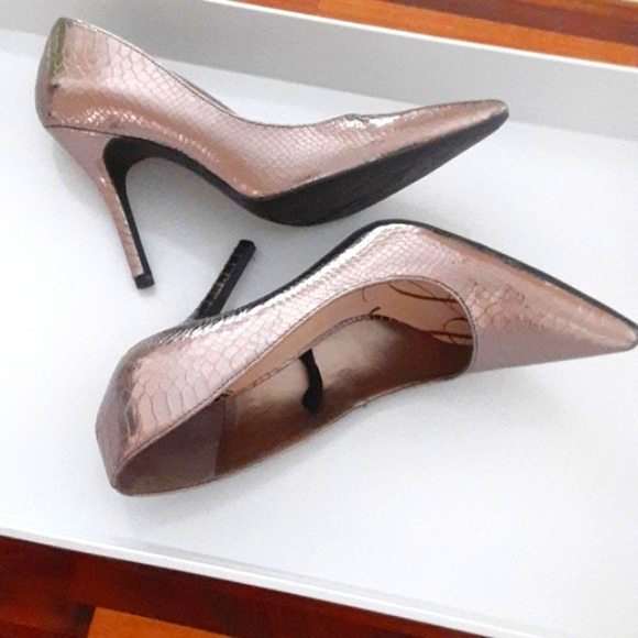 Sam & Libby Metallic Bronze Python Print Pointed Toe Stiletto Heels Size 9.5 - Picture 6 of 8
